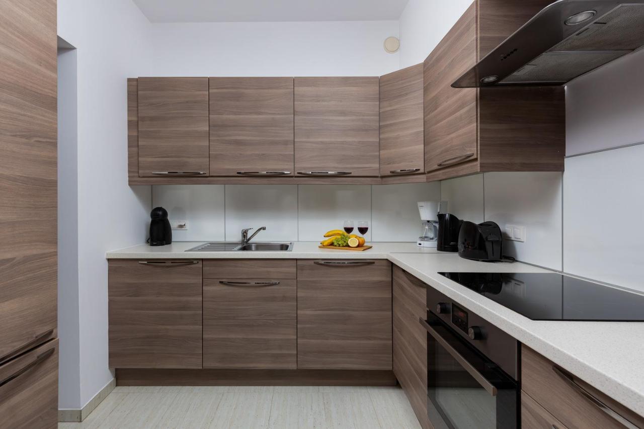 Kolejowa By Renters Warszawa