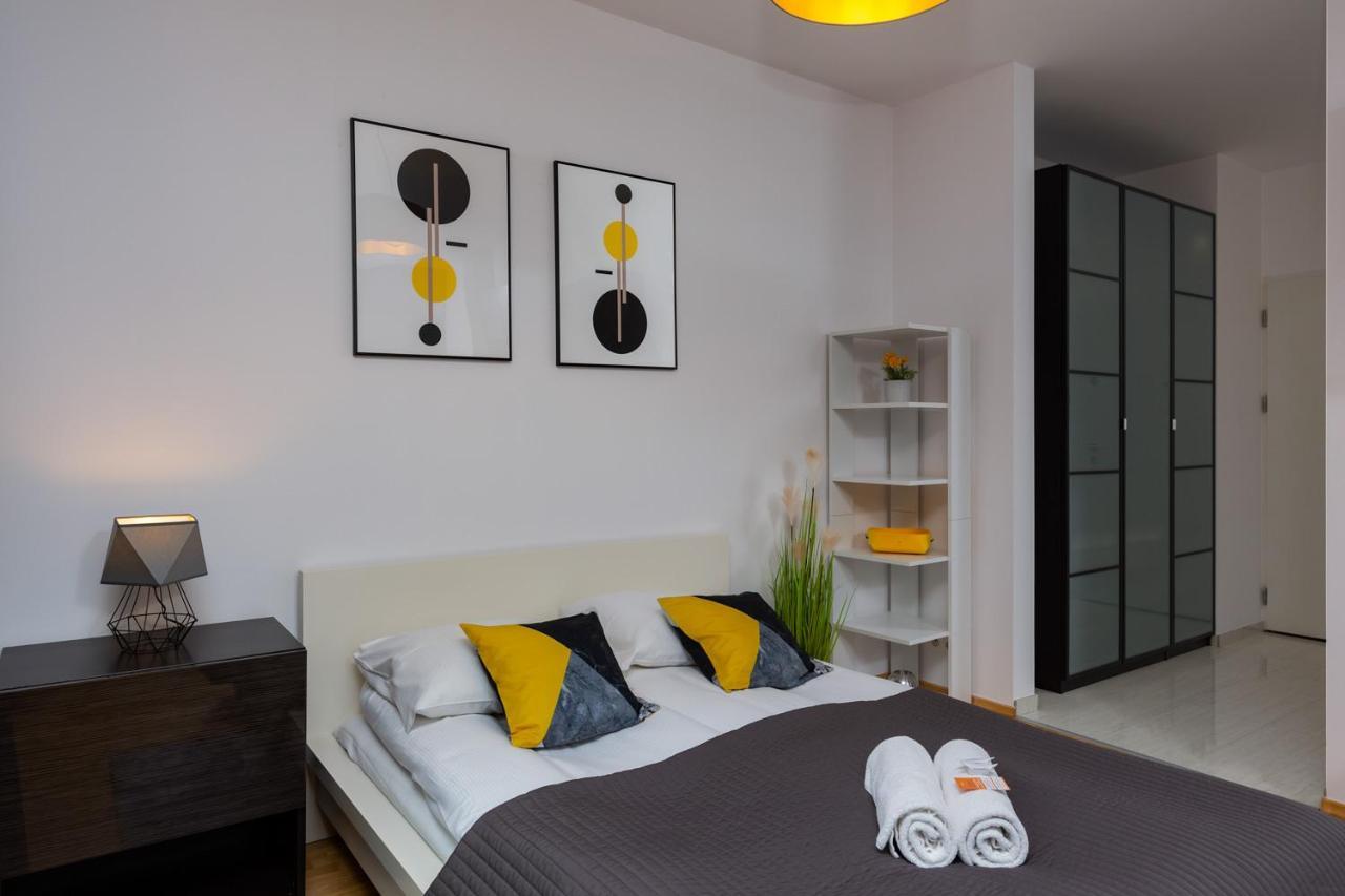 Kolejowa By Renters Apartament Warszawa