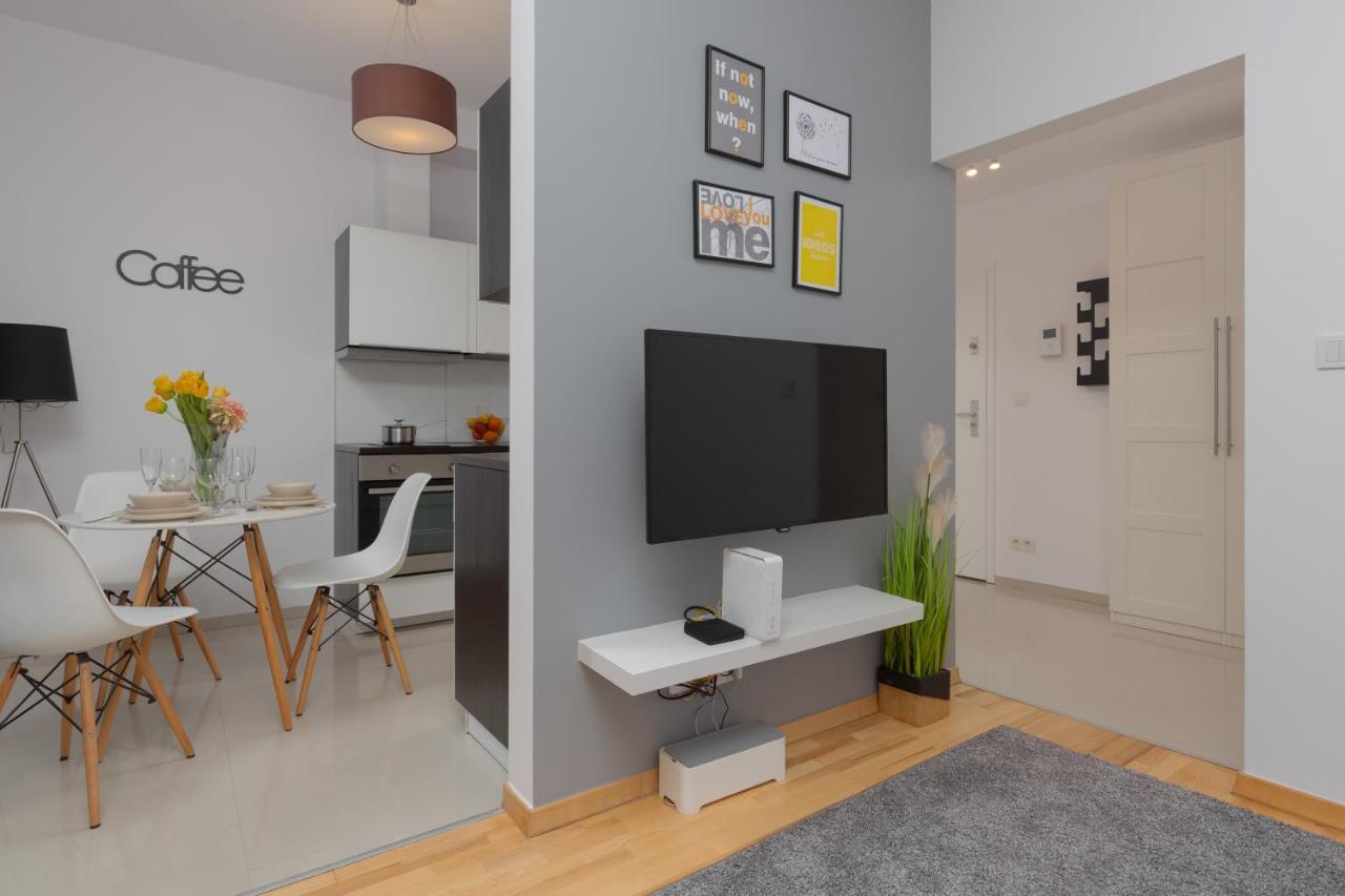 Kolejowa By Renters Apartament Warszawa